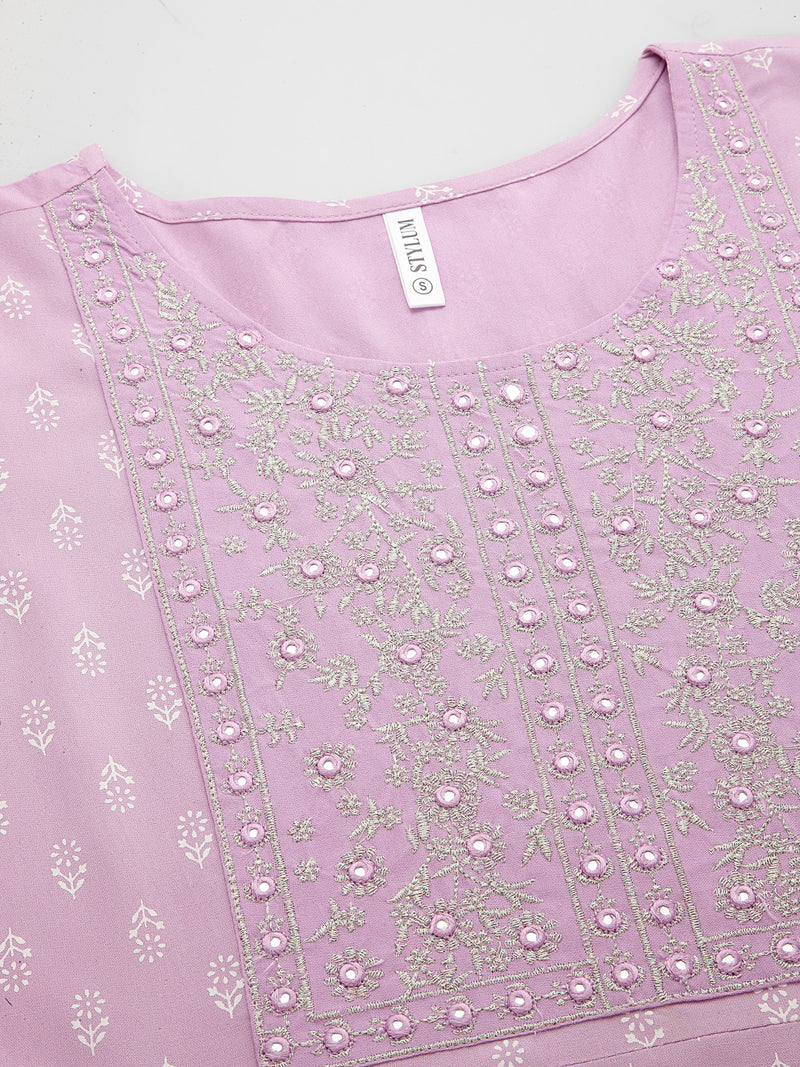 Stylum Women's Green Printed & Embroidered Rayon Anarkali Kurta (LAVENDERDION)