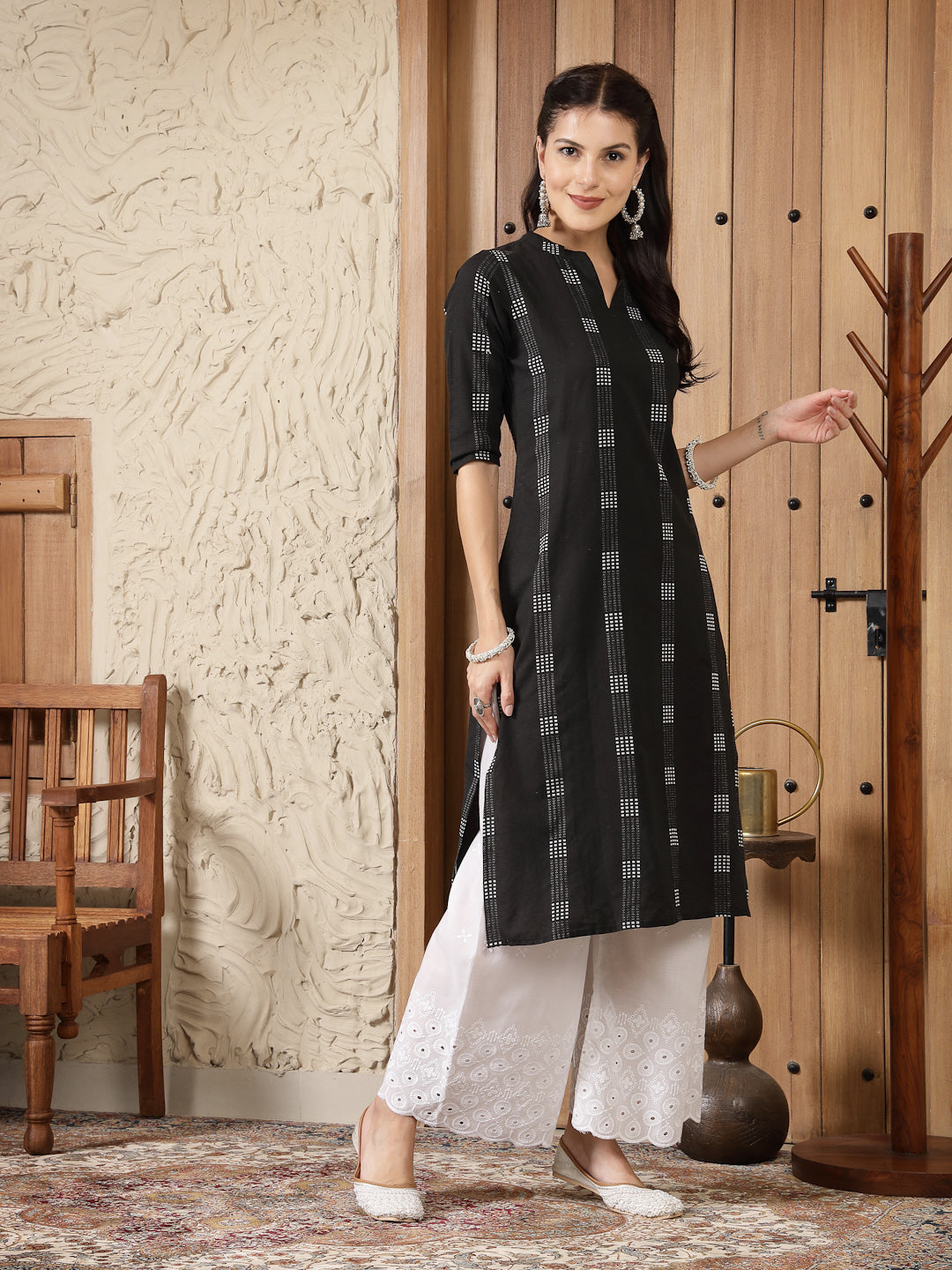 Stylum Women's Self Designed Cotton Blend Straight Kurta (MILTO)