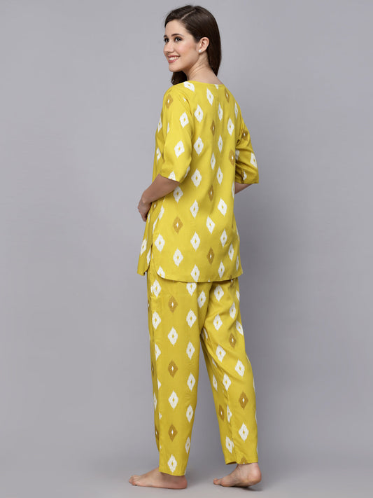 Stylum Women's Ikat Print Rayon Night Suit Set (NISTARROW)
