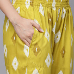 Stylum Women's Ikat Print Rayon Night Suit Set (NISTARROW)