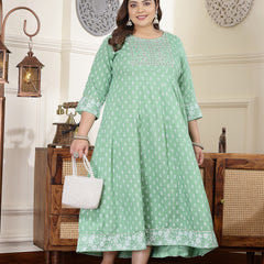Plus Size Women's Green Printed & Embroidered Rayon Anarkali Kurta (PISTADIONPLUS)