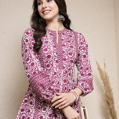 Stylum Women's Floral Printed Cotton Top (PURPLETOPVENUS)