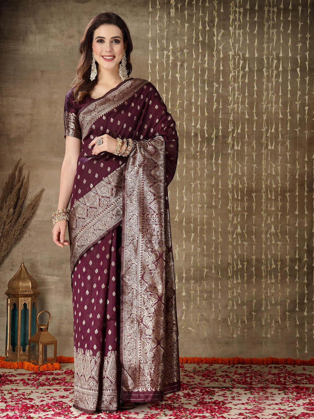 Stylum Women's Ethnic Motifs Woven Design Zari Silk Blend Banarasi Saree (Purplelopa)