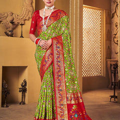 Stylum Women's Mehandi Green Ikat Motifs Print With Foil Border Saree (SRANMOLMEHANDI)