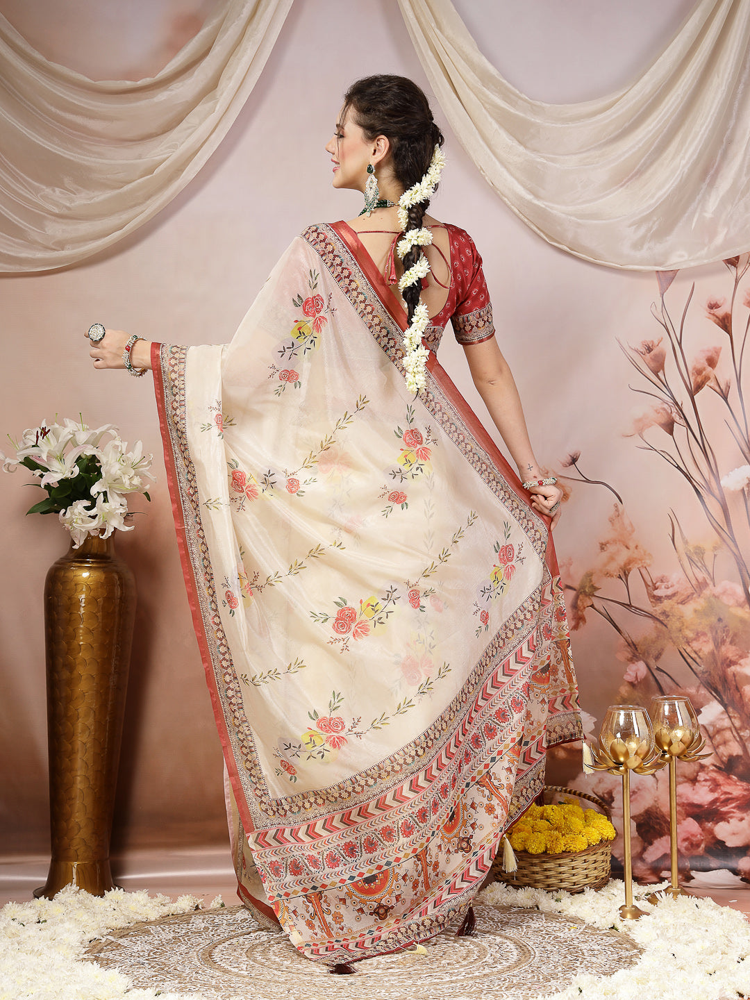 Stylum Women's Off White Floral Foil Printed Cotton Blend Saree (SRFOLESTOFFWHITE)