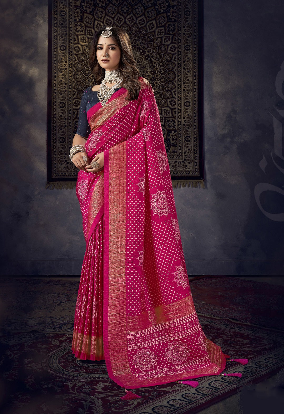 Stylum Women's Magenta Bhandej Aari Work Crushed Silk Saree (SRKRISHMAGENTA)