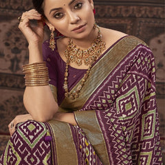 Stylum Women's Geometric Printed Zari Border Silk Saree (SRSCROSSPURPLE)