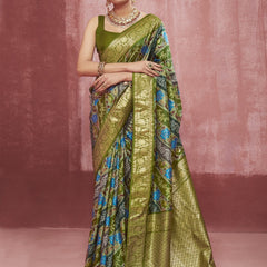 Stylum Women's Leheriya & Bandhej Printed Zari Border Silk Saree (SRSUPREMEMEHNDIGREEN)