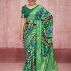 Stylum Women's Leheriya & Bandhej Printed Zari Border Silk Saree (SRSUPREMERAMAGREEN)