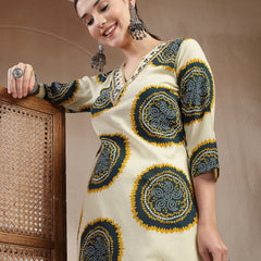 Stylum Women's Teal Bandhej Printed Cotton Straight Kurta (TEALCHEF)