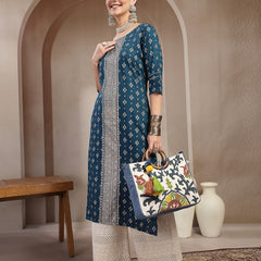 Stylum Women's Teal Solid Embroidered Rayon Straight Kurta (TEALKIMCHI)