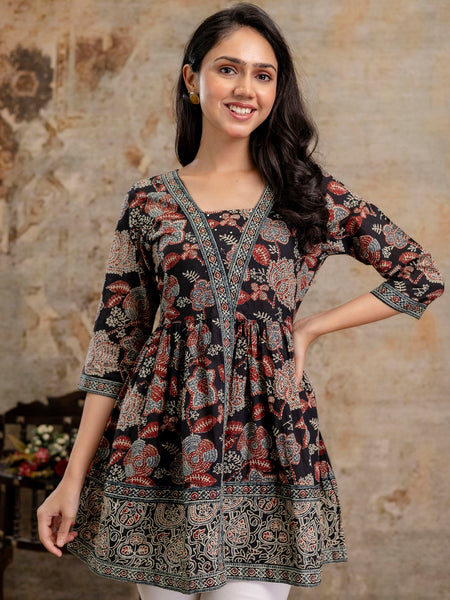 Stylum Women's Black Floral Printed Cotton Peplum Top (TOPBLACKNOVA)