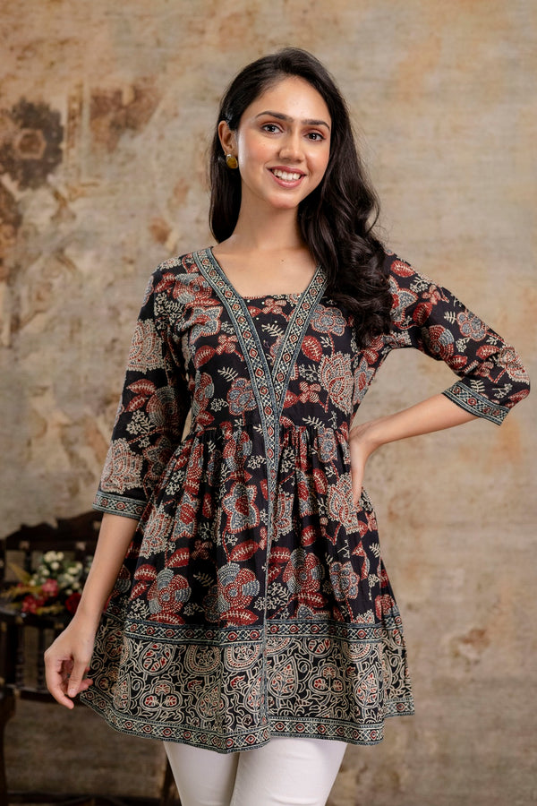 Stylum Women's Black Floral Printed Cotton Peplum Top (TOPBLACKNOVA)