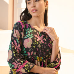 Stylum Women's Black Floral Printed Katha Cotton Empire Top (TOPBLACKRUMI)