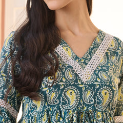 Stylum Women's Green Paisley Printed Cotton Empire Top (TOPGREENAPRIL)