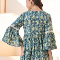 Stylum Women's Green Paisley Printed Cotton Empire Top (TOPGREENAPRIL)