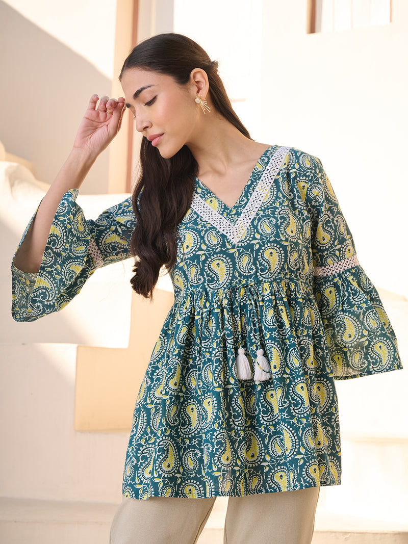 Stylum Women's Green Paisley Printed Cotton Empire Top (TOPGREENAPRIL)