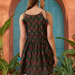 Stylum Women's Green Floral Printed Cotton Empire Top (TOPGREENBRAT)