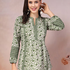 Stylum Women's Floral Printed Cotton Top (TOPGREENVENUS)