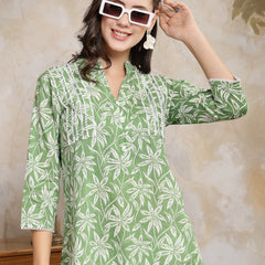 Stylum Women's Tropical Printed Cotton Empire Top (TOPGREENZILL)