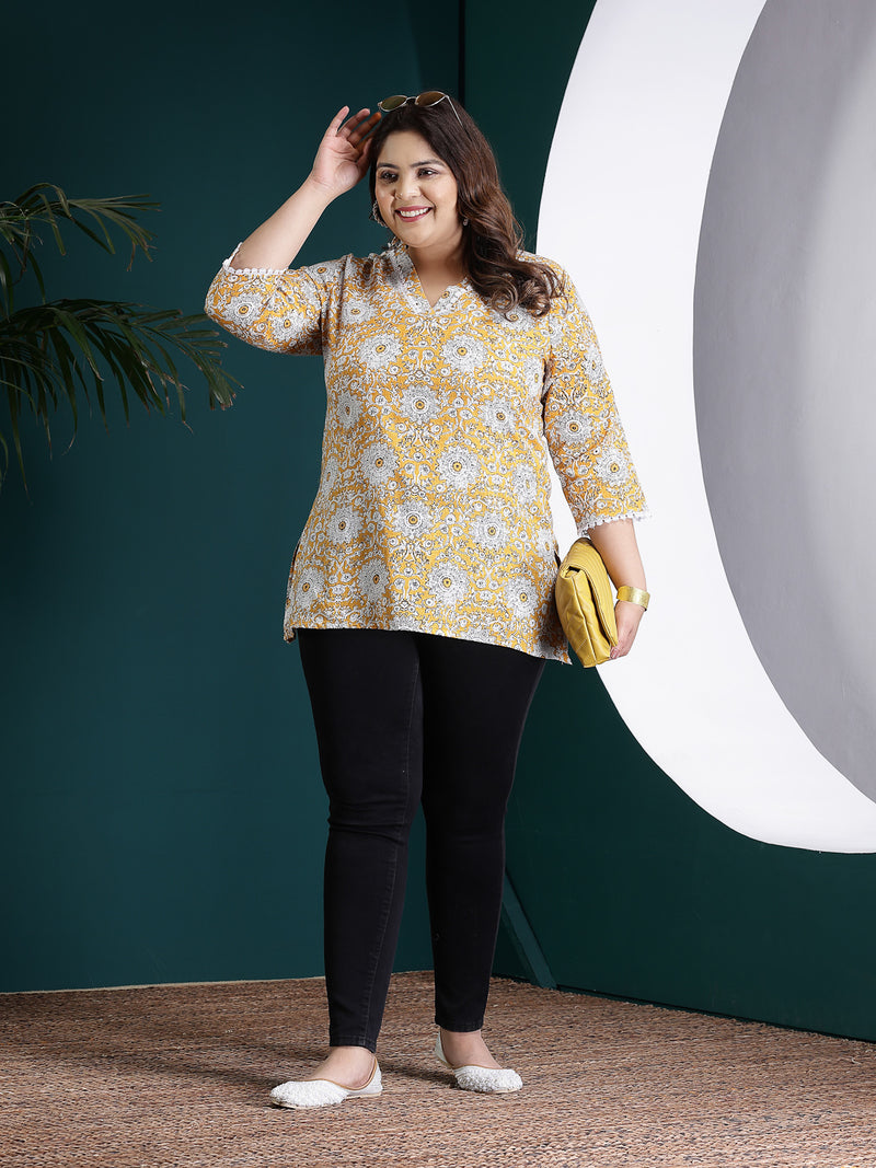 Plus Size Women's Floral Printed Cotton Empire Top (TOPMARSPLUS)