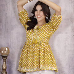 Stylum Women's Geometric Printed Rayon Peplum Top (TOPMUSTARDNIKKI)