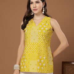 Stylum Women's Yellow Geometric Printed Rayon Straight Top (TOPYELLOWMOMO)