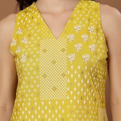 Stylum Women's Yellow Geometric Printed Rayon Straight Top (TOPYELLOWMOMO)