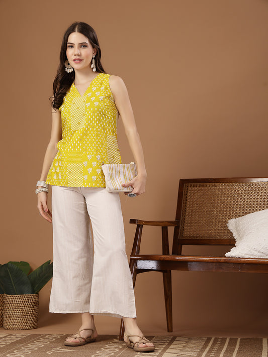 Stylum Women's Yellow Geometric Printed Rayon Straight Top (TOPYELLOWMOMO)