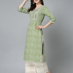 Stylum Women's Leheriya Printed & Embroidered Rayon Straight Kurta (TOYOTOGREEN)