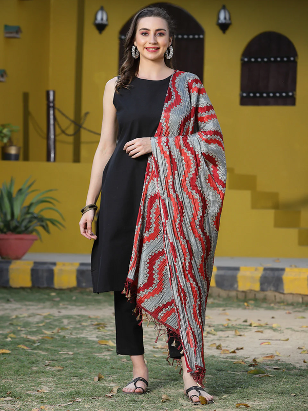 Cotton Blend Straight Kurta Pant Dupatta Set