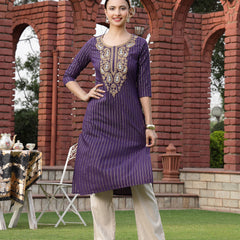 Stylum Women's Wine Solid & Embroidered Rayon Straight Chicken Kurta (WINEBLAST)