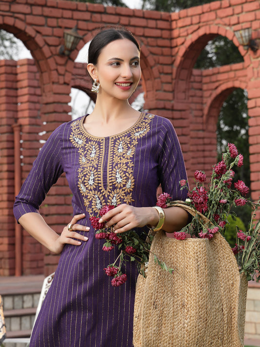 Stylum Women's Wine Solid & Embroidered Rayon Straight Chicken Kurta (WINEBLAST)