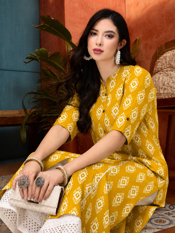 Stylum Women's Yellow Ethnic Printed Rayon A-Line Kurta (YELLOWREET)