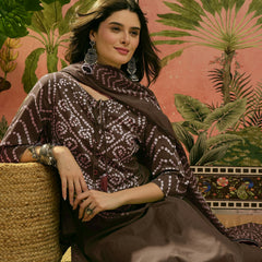 Stylum Women's Brown Bandhej Printed Cotton Straight Kurta Pant Dupatta Set (KPDBROWNBAZZI)