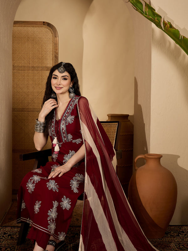 Stylum Women's Maroon Floral Printed Rayon Flared Kurta Pant Dupatta Set (KPDMAROONMOSKO)
