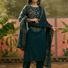 Stylum Women's Brown Bandhej Printed Cotton Straight Kurta Pant Dupatta Set (KPDBROWNBAZZI)