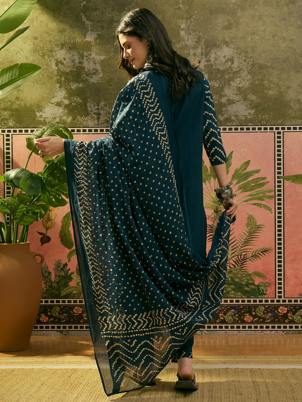 Stylum Women's Teal Bandhej Printed Cotton Straight Kurta Pant Dupatta Set (KPDTEALBAZZI)