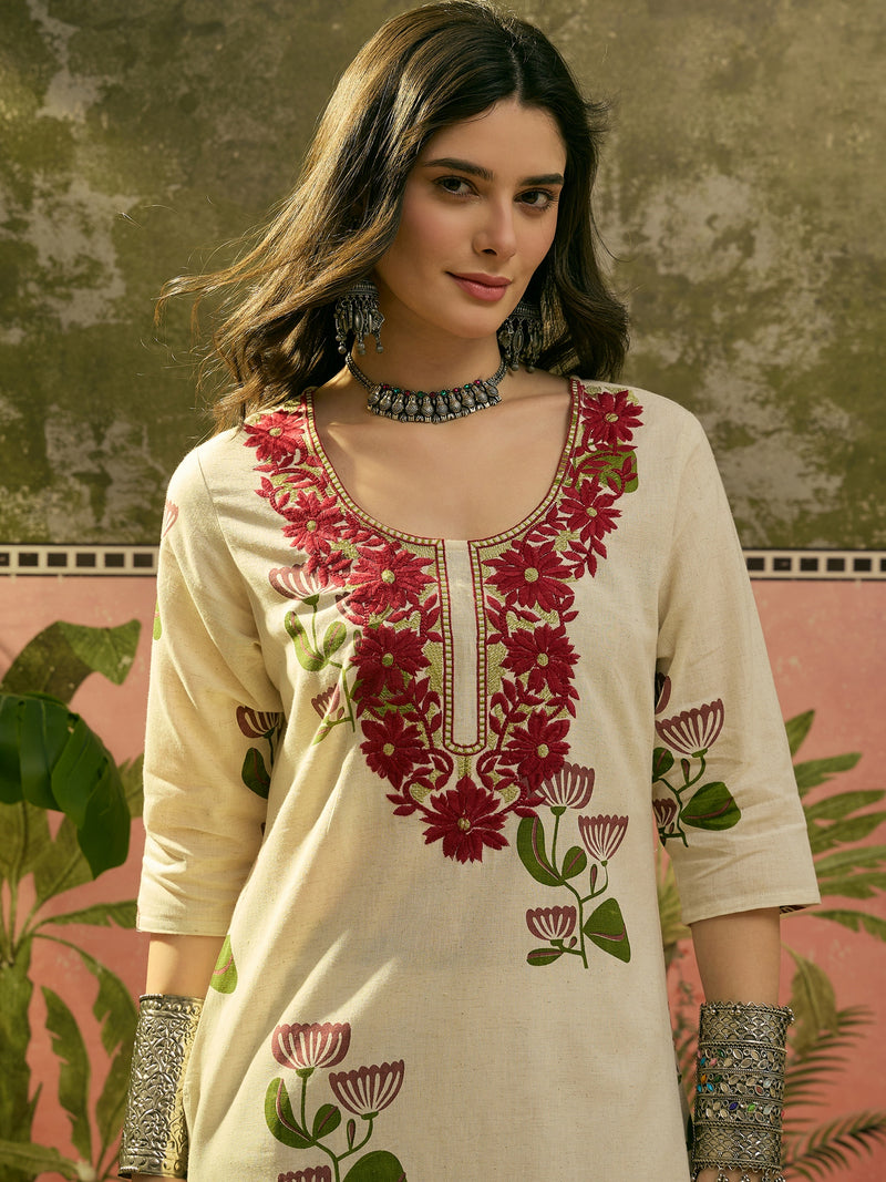 Stylum Women's Red Floral Printed & Embroidered Cotton Straght Kurta (REDDLUXE)