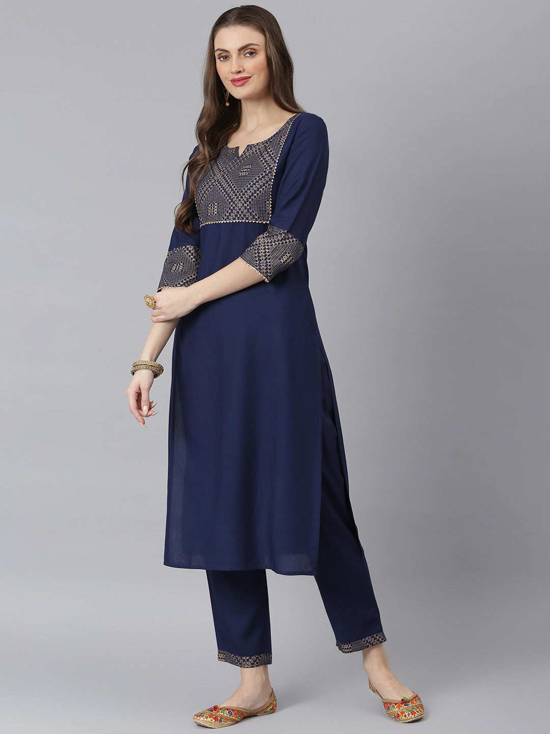 Stylum Embellished Rayon Straight Kurta Pant Dupatta Set (KPDNAVYQUEEN)