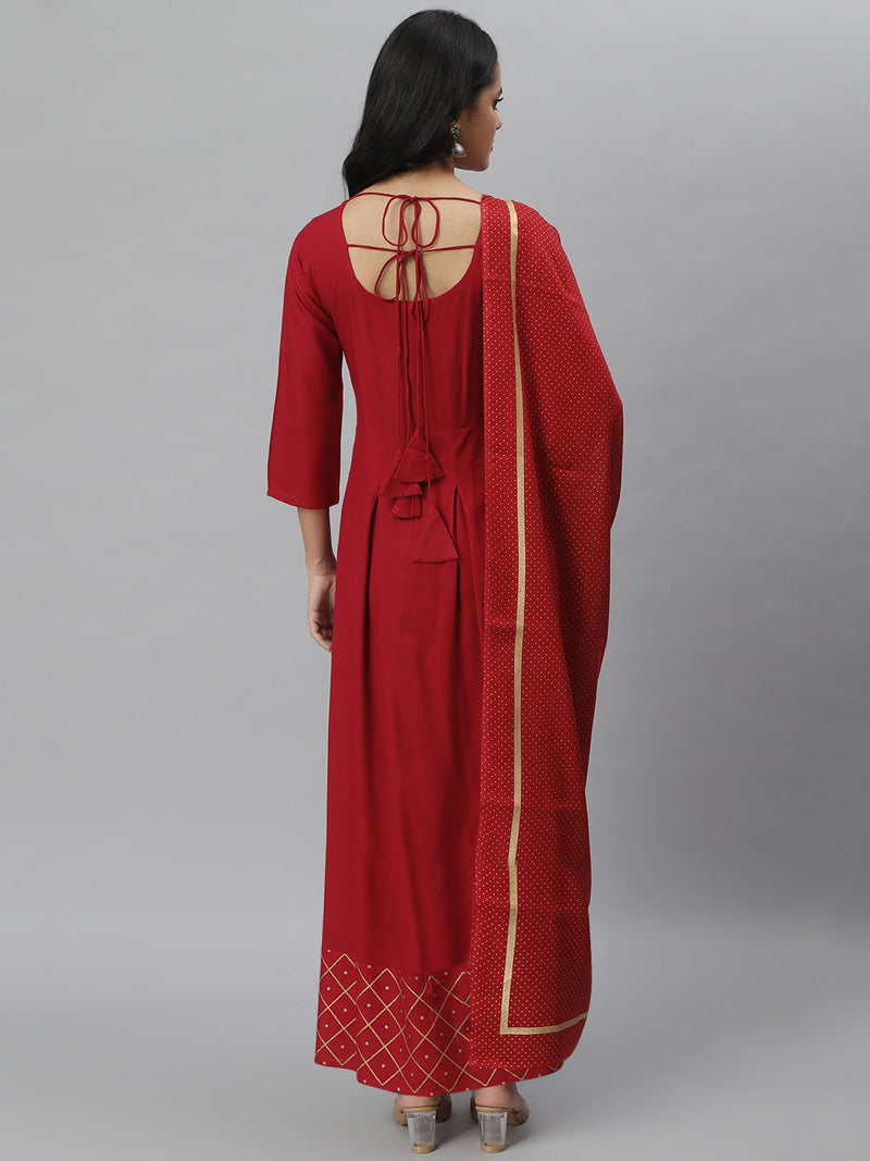 Stylum Women's Gold Print Rayon Flared Kurta Dupatta Set (Maroontrianglekdset)