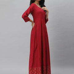 Stylum Women's Gold Print Rayon Flared Kurta Dupatta Set (Maroontrianglekdset)