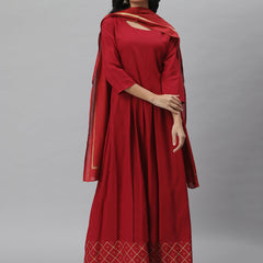 Stylum Women's Gold Print Rayon Flared Kurta Dupatta Set (Maroontrianglekdset)