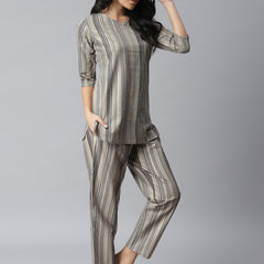 StylumÃÂ Women's Gold Striped Printed Night Suit Set (NIST0018)