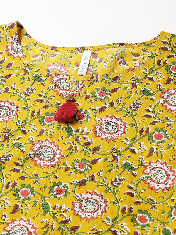 Stylum Women's Kalamkari Printed Cotton Straight Kurta (REDTASSEL)
