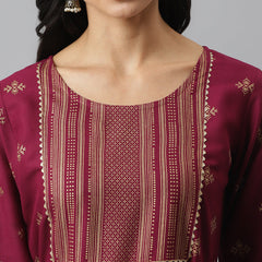 Stylum Women's Gold Printed Rayon Flared Kurta (TONYWINE)