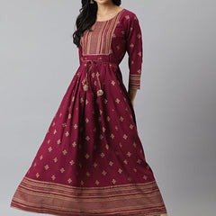 Stylum Women's Gold Printed Rayon Flared Kurta (TONYWINE)