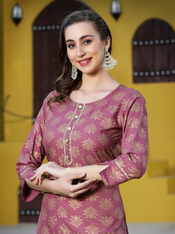 Stylum Women's Gold Printed Rayon Straight Kurta (TORUWINE)